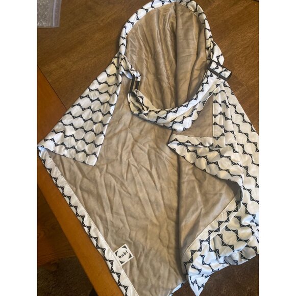 Prince Lionheart EMF Blocking Breastfeeding Cover - Picture 11 of 13